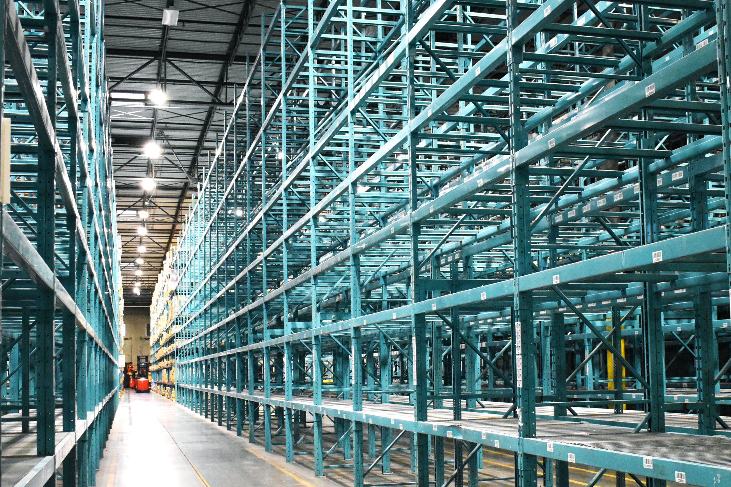 Vantiva Supply Chain Solutions warehouse