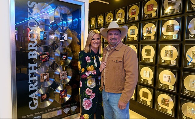 Garth Brooks and Trisha Yearwood