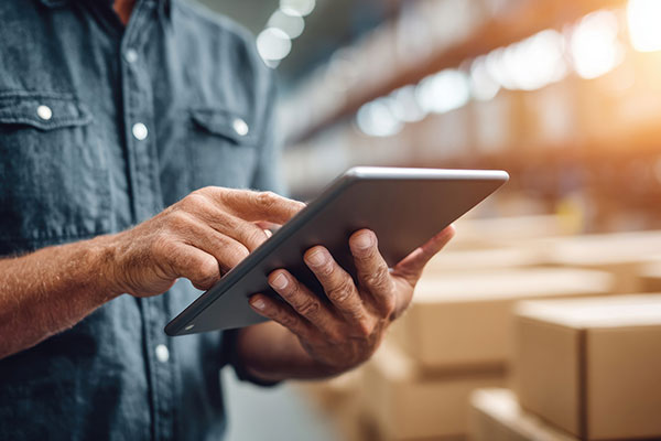 Conectiv managing 3PL fulfillment services on handheld tablet